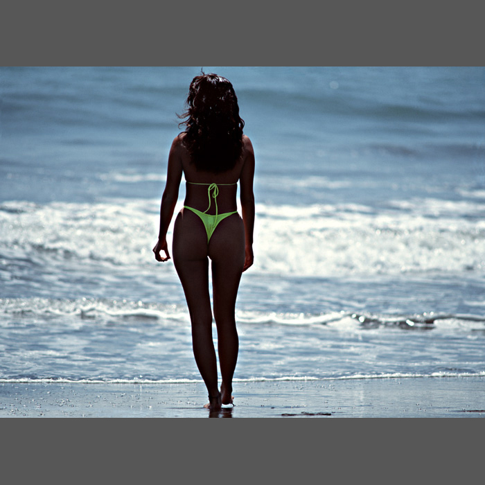 08bikini