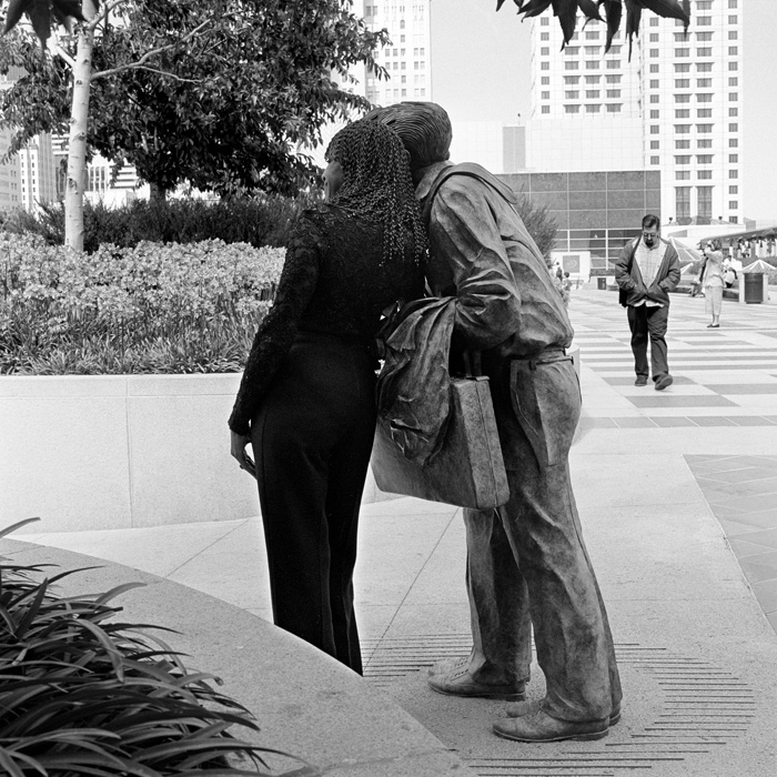 withstatue